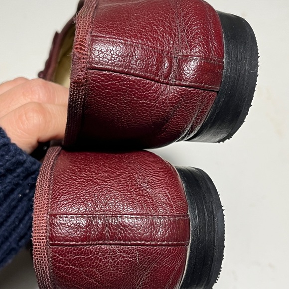 CHANEL Women's Dark Red Leather Flats - Picture 13 of 16